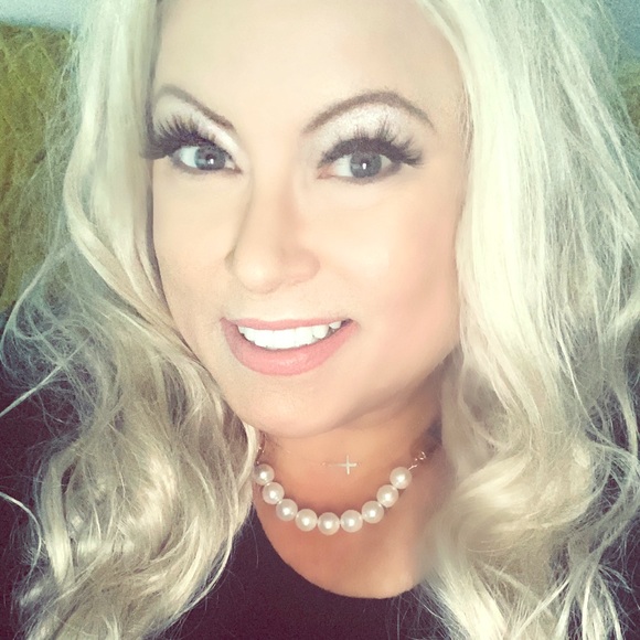 Meet your Posher, A. - Picture 1 of 1